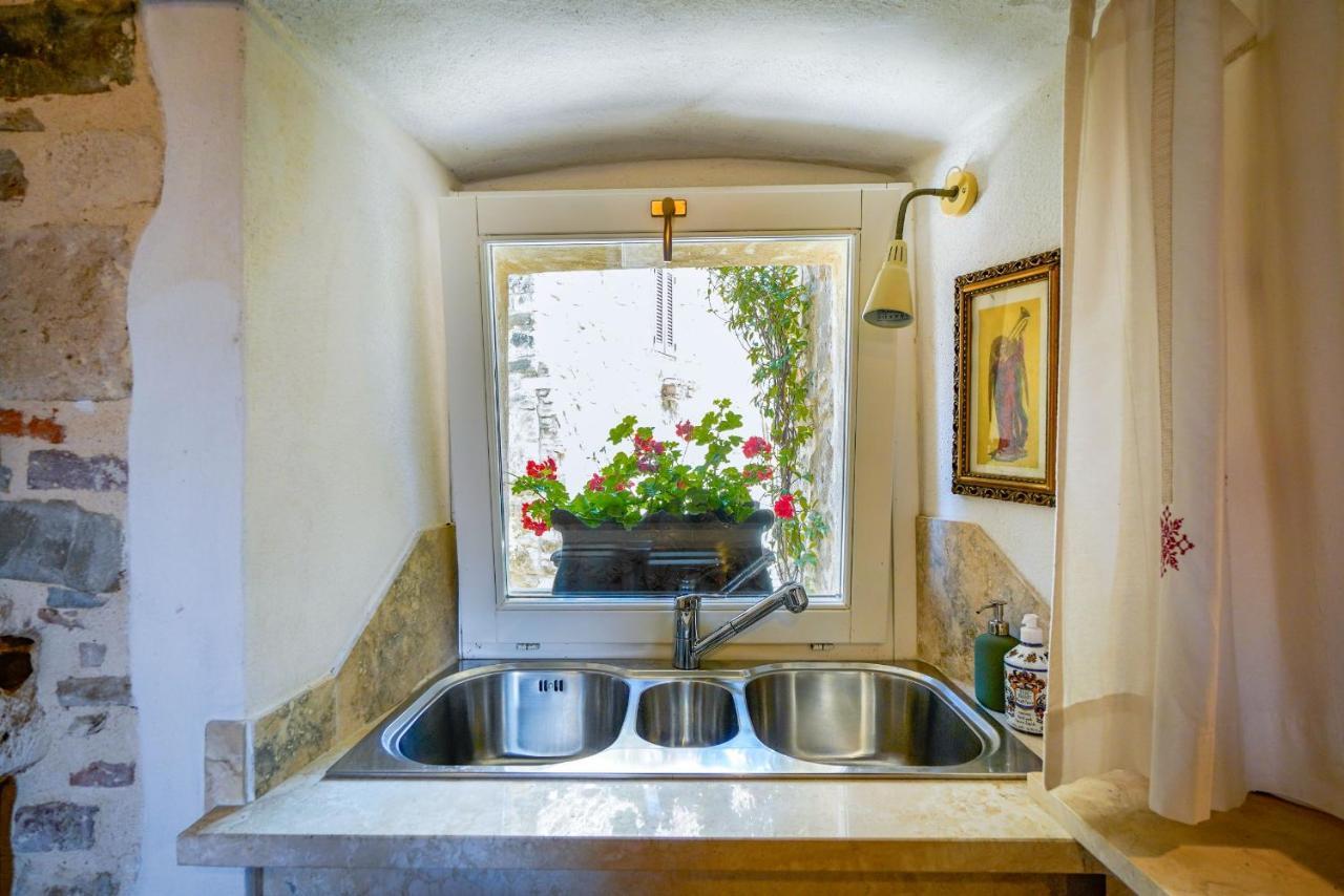 Inn Piazza In Montemerano, The Heart Of Tuscany Exterior foto